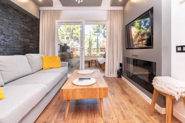 1 bedroom Flat for sale in Santa Ponsa, Calvià - € 300,000 (Ref: 9342098)