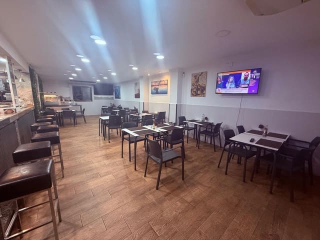 Commercial for rent in Amanecer, Palma de Mallorca - € 1,020 (Ref: 9344800)