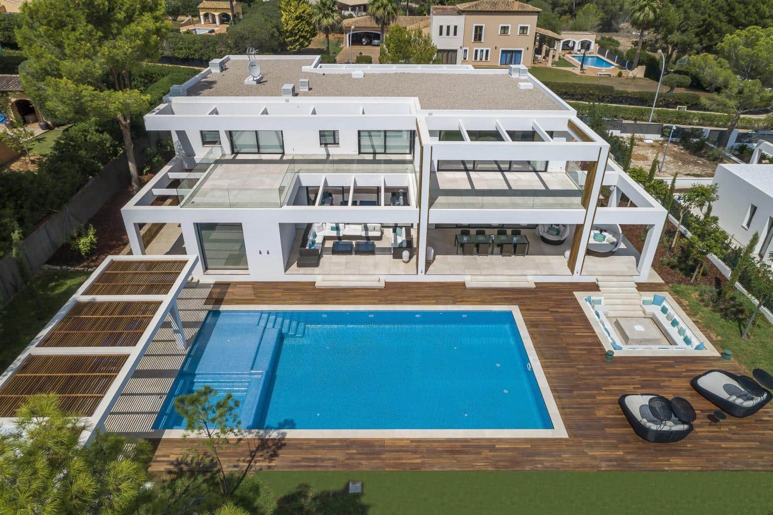 6 bedroom Villa for sale in Santa Ponsa with pool garage - € 7,500,000 (Ref: 9379054)