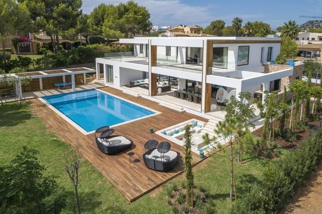 6 bedroom Villa for sale in Santa Ponsa, Calvià with pool garage - € 7,500,000 (Ref: 9379054)