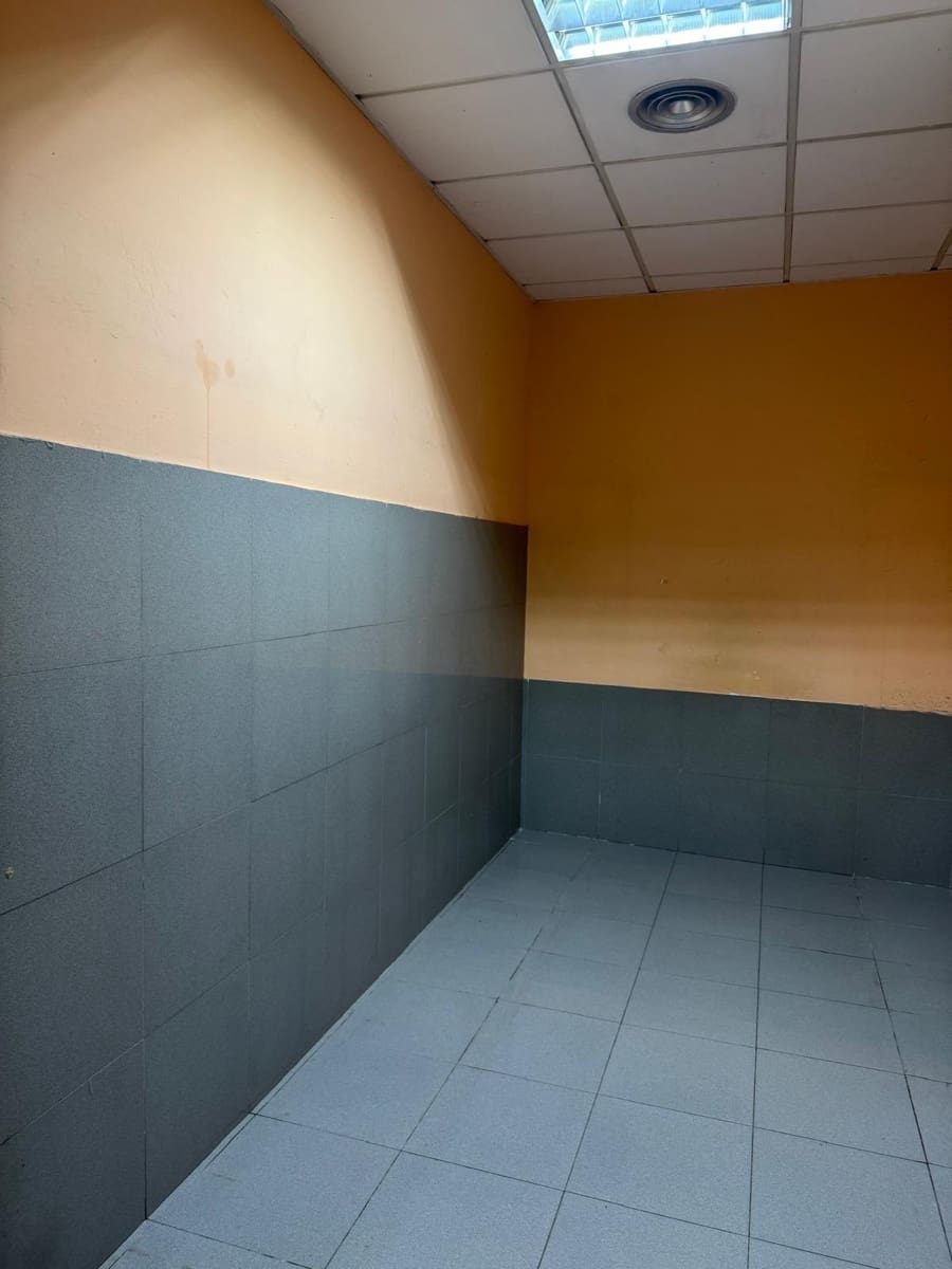 Commercial for sale in Inca - € 390,000 (Ref: 9382981)