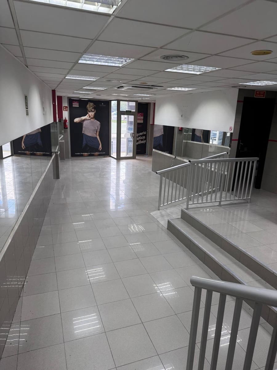 Commercial for sale in Inca - € 390,000 (Ref: 9382981)