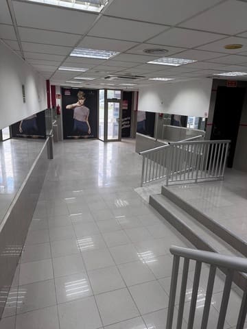 Commercial for sale in Inca - € 390,000 (Ref: 9382981)