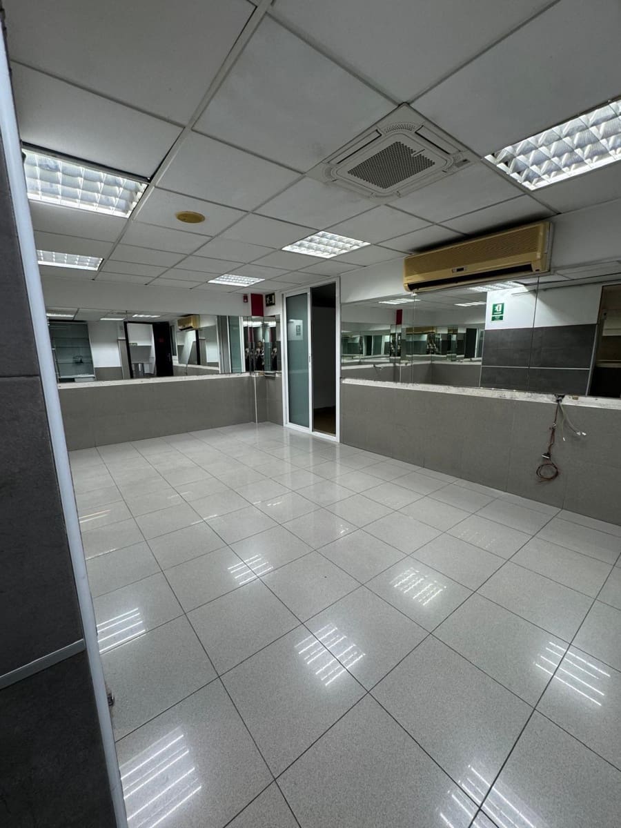 Commercial for sale in Inca - € 390,000 (Ref: 9382981)