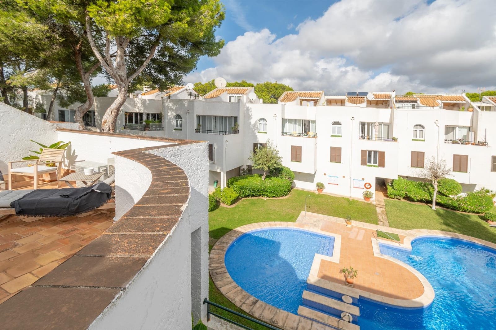 3 bedroom Apartment for sale in Sol de Mallorca with pool garage - € 646,000 (Ref: 9398531)