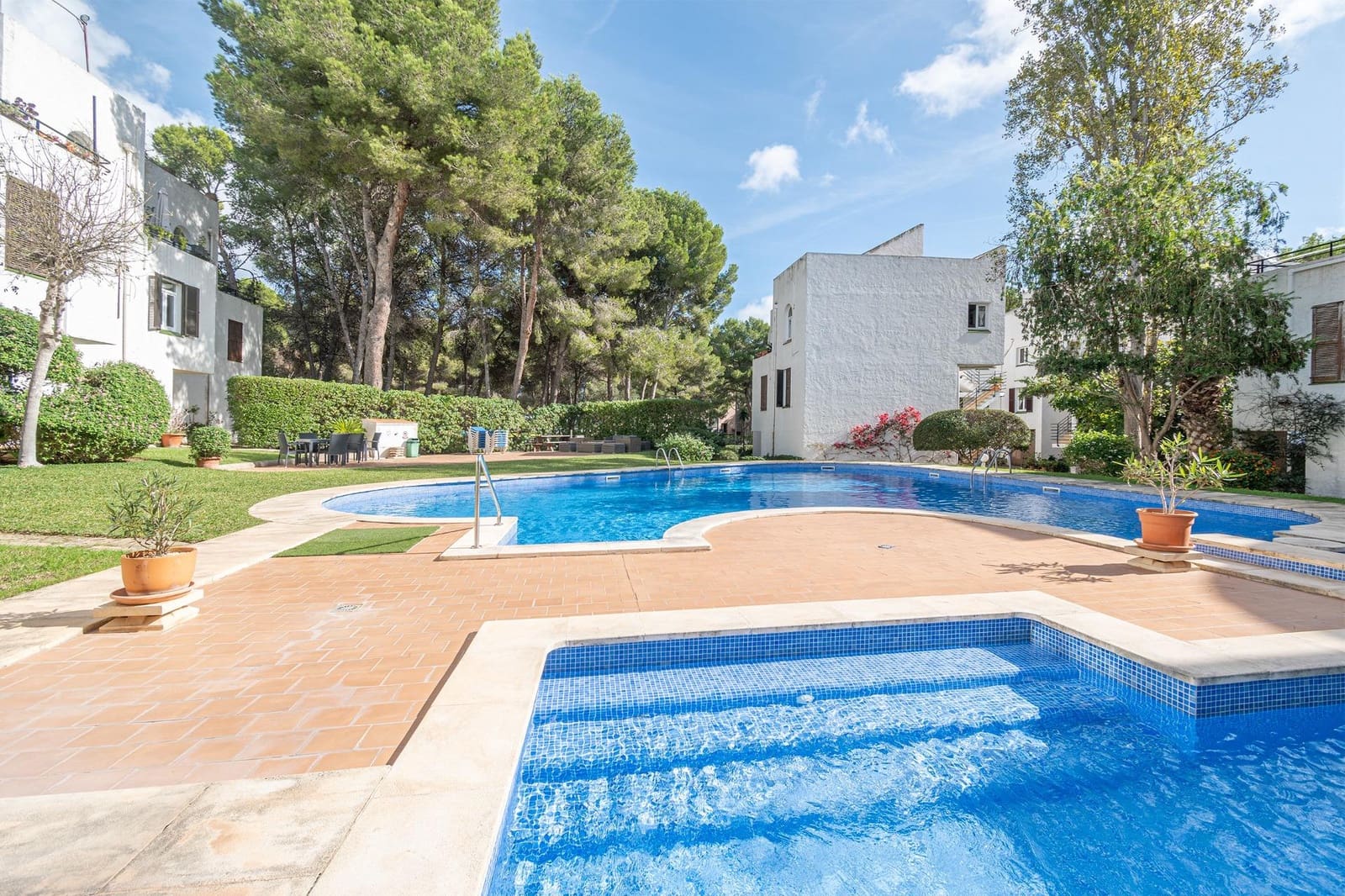 3 bedroom Apartment for sale in Sol de Mallorca with pool garage - € 646,000 (Ref: 9398531)
