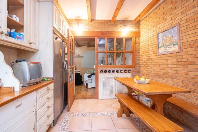 4 chambre Villa/Maison Mitoyenne à vendre à Felanitx - 420 000 € (Ref: 9401097)