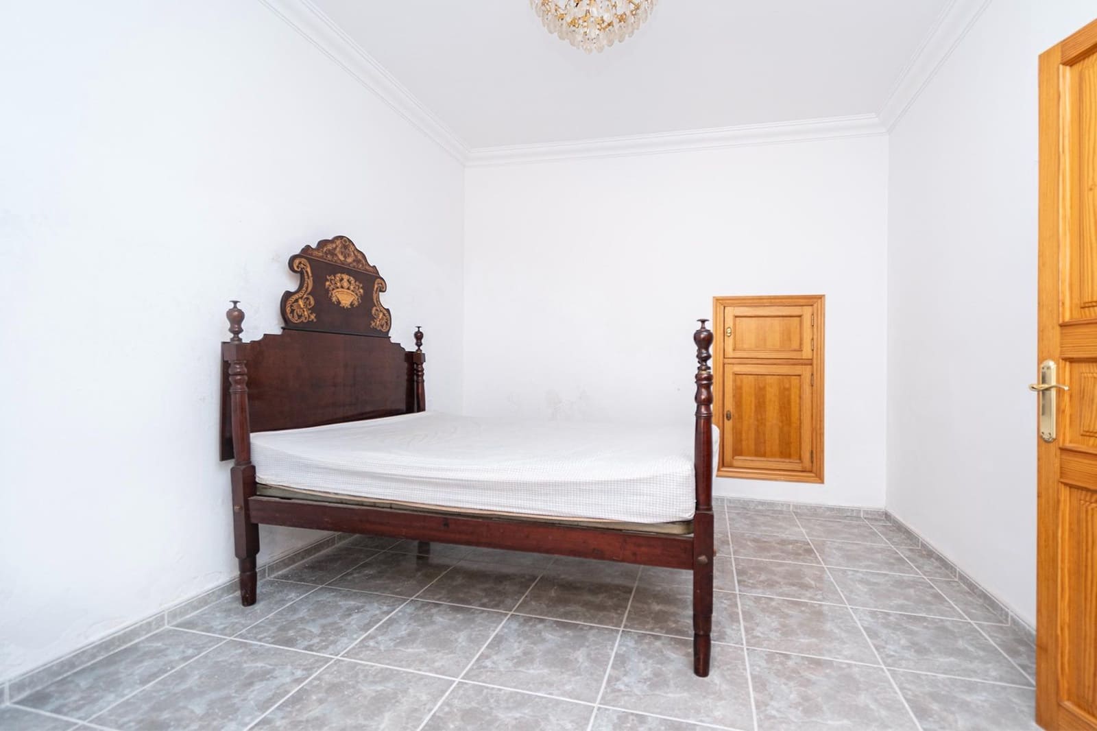 6 soveværelse Byhus til salg i Santa Eugenia med garage - € 750.000 (Ref: 9419801)