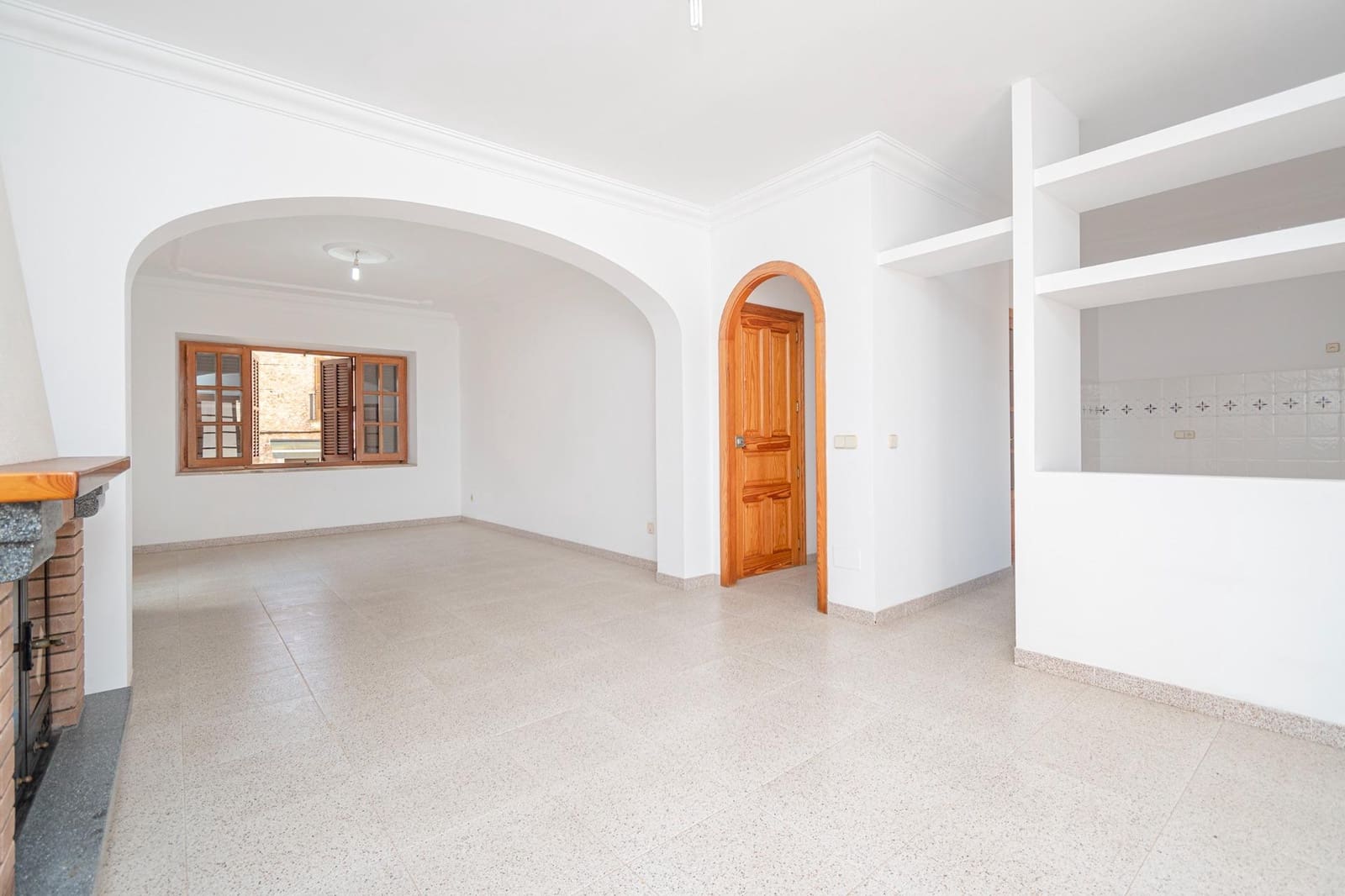 6 soveværelse Byhus til salg i Santa Eugenia med garage - € 750.000 (Ref: 9419801)