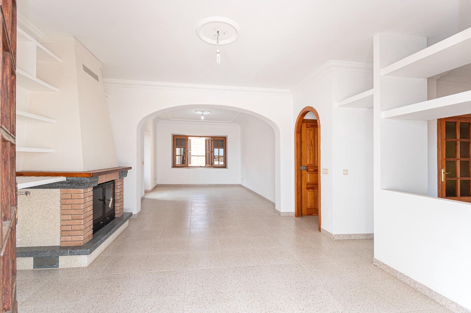 6 soveværelse Byhus til salg i Santa Eugenia med garage - € 750.000 (Ref: 9419801)