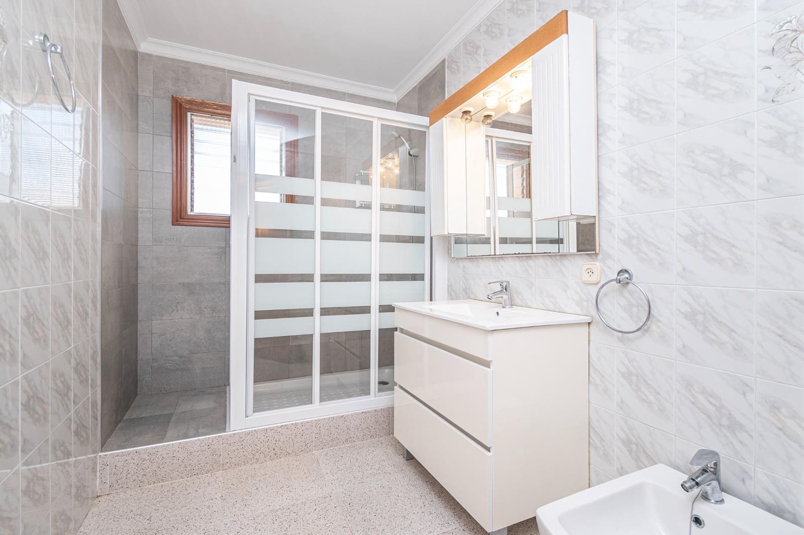 6 soveværelse Byhus til salg i Santa Eugenia med garage - € 750.000 (Ref: 9419801)