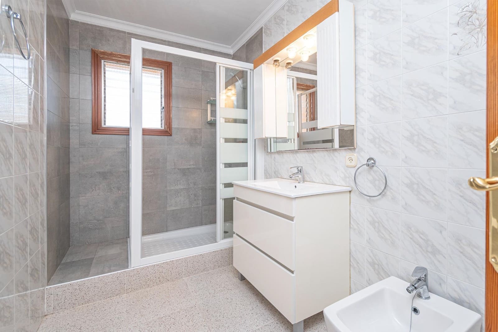 6 soveværelse Byhus til salg i Santa Eugenia med garage - € 750.000 (Ref: 9419801)