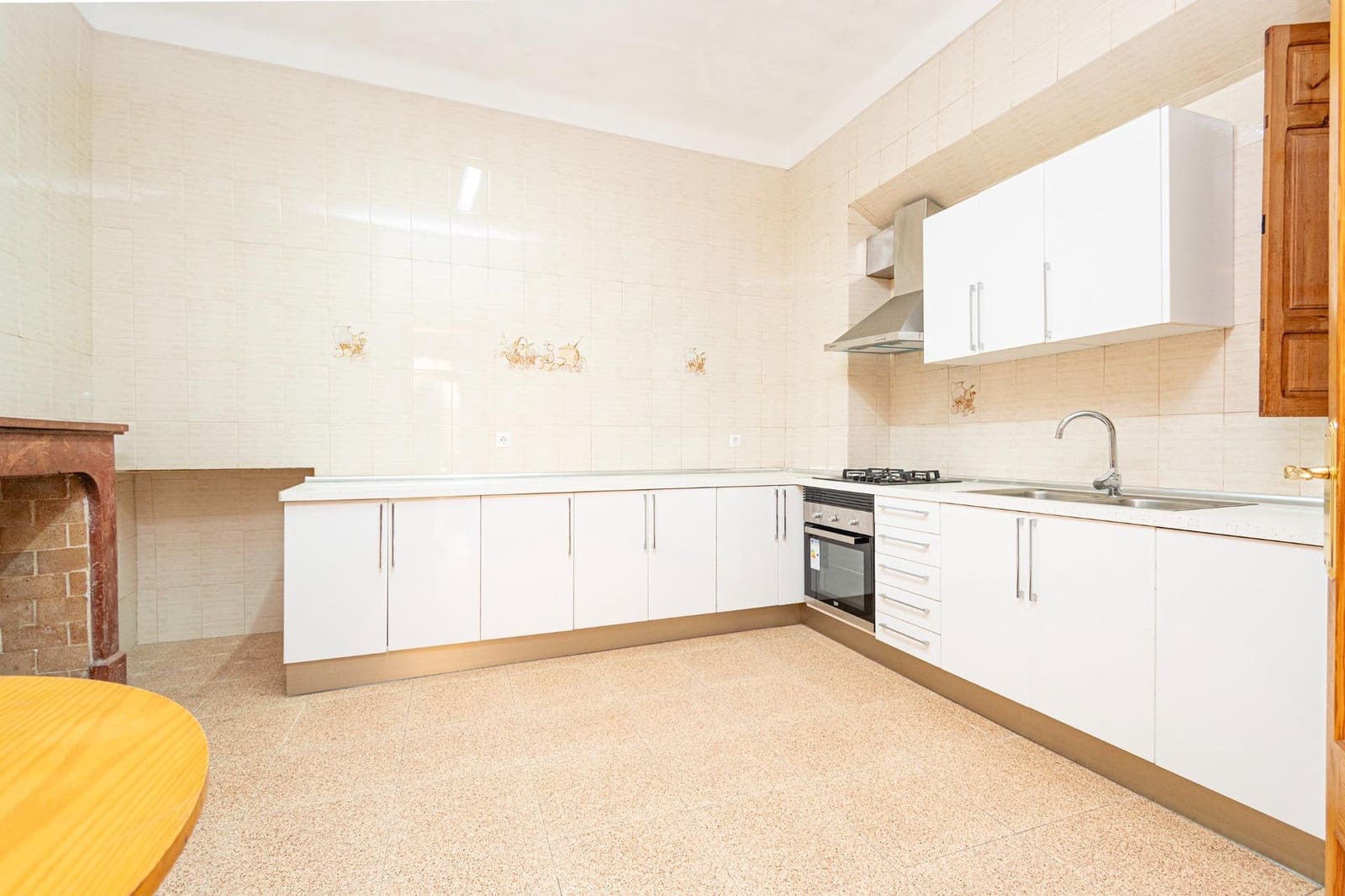 6 soveværelse Byhus til salg i Santa Eugenia med garage - € 750.000 (Ref: 9419801)