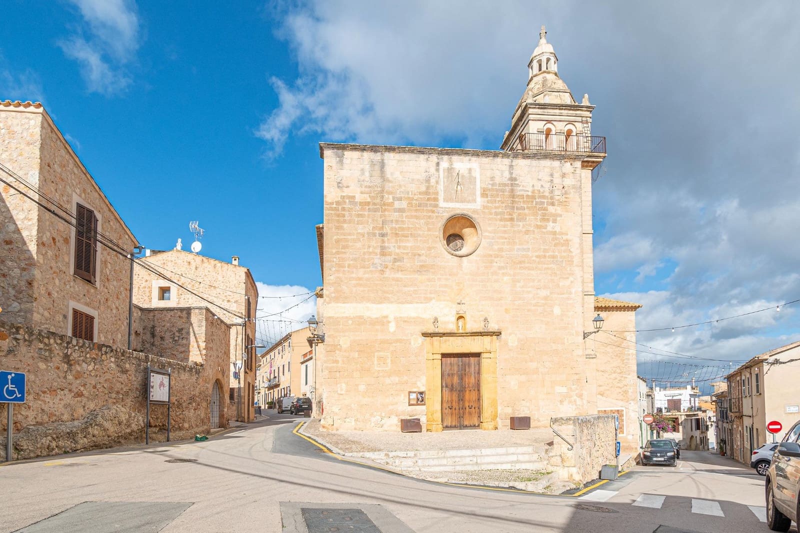 6 soveværelse Byhus til salg i Santa Eugenia med garage - € 750.000 (Ref: 9419801)