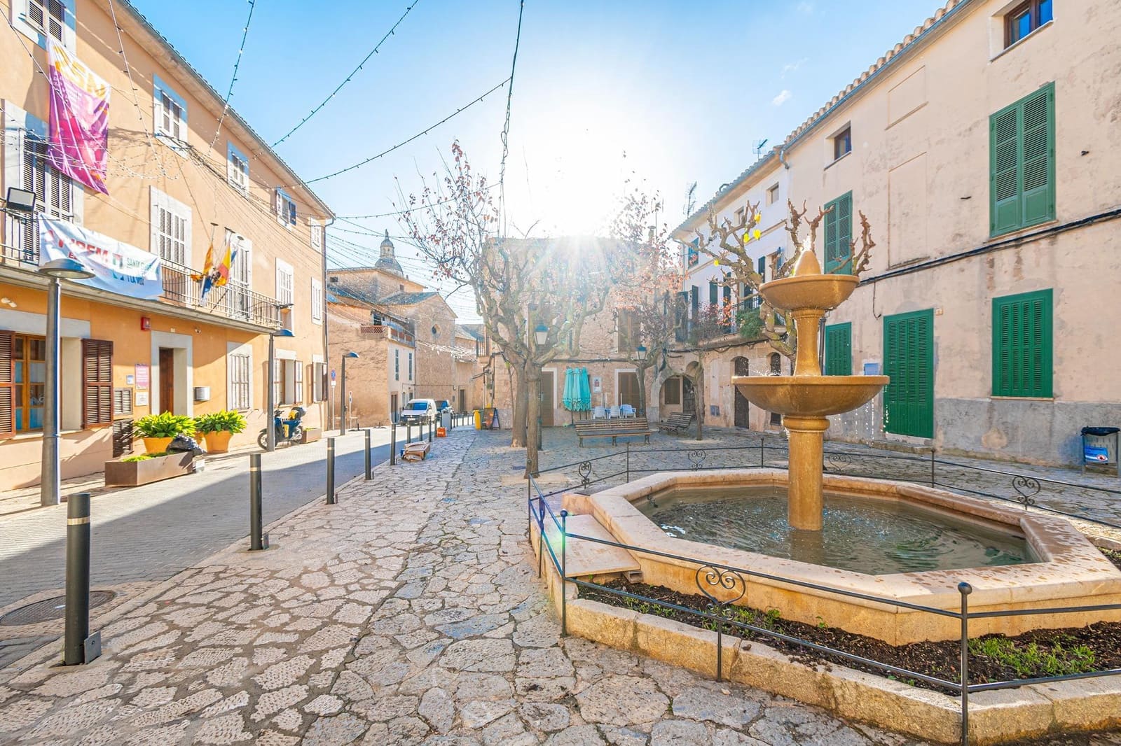 6 soveværelse Byhus til salg i Santa Eugenia med garage - € 750.000 (Ref: 9419801)