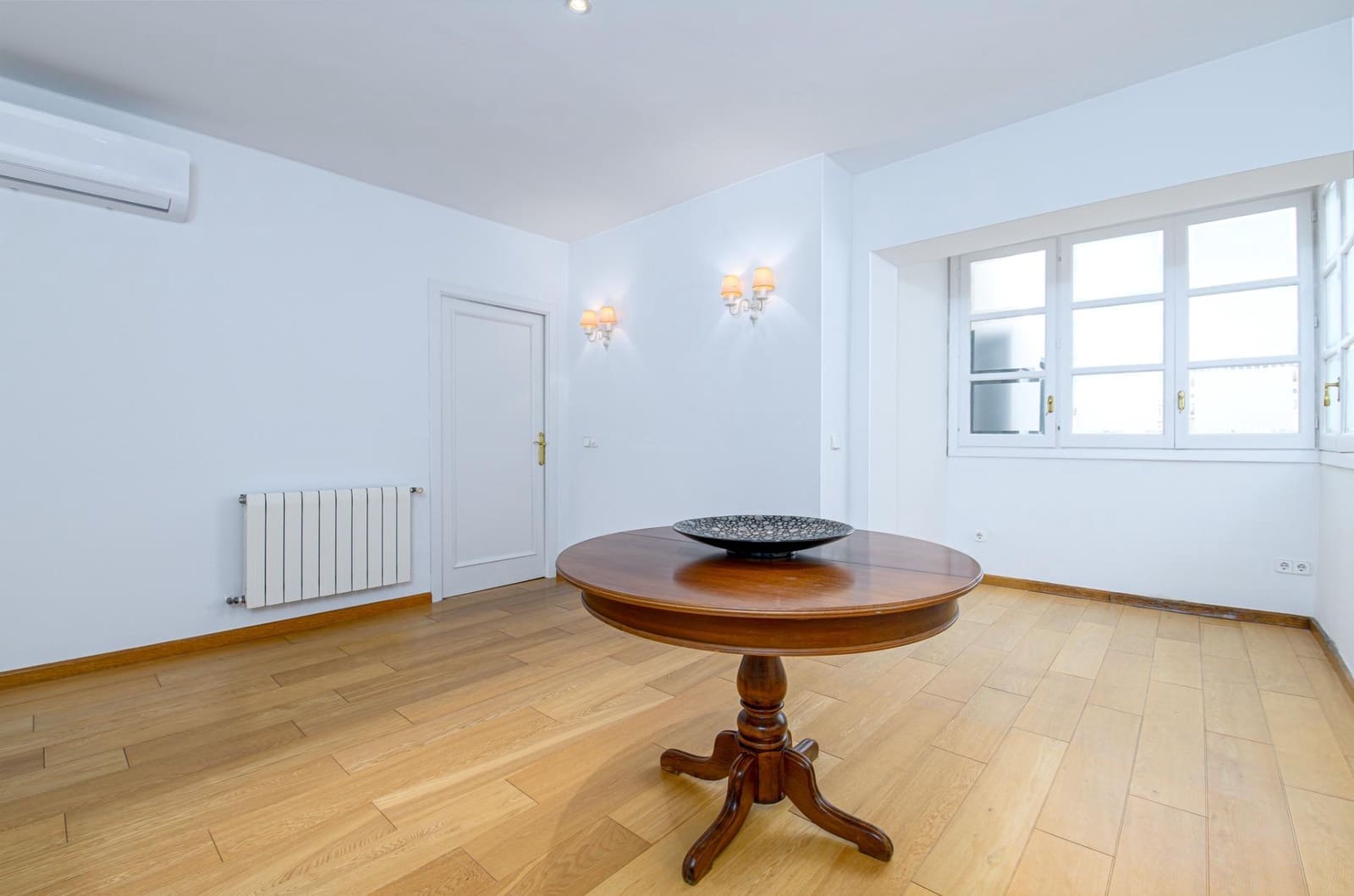 3 bedroom Apartment for sale in Palma de Mallorca with garage - € 1,450,000 (Ref: 9494676)