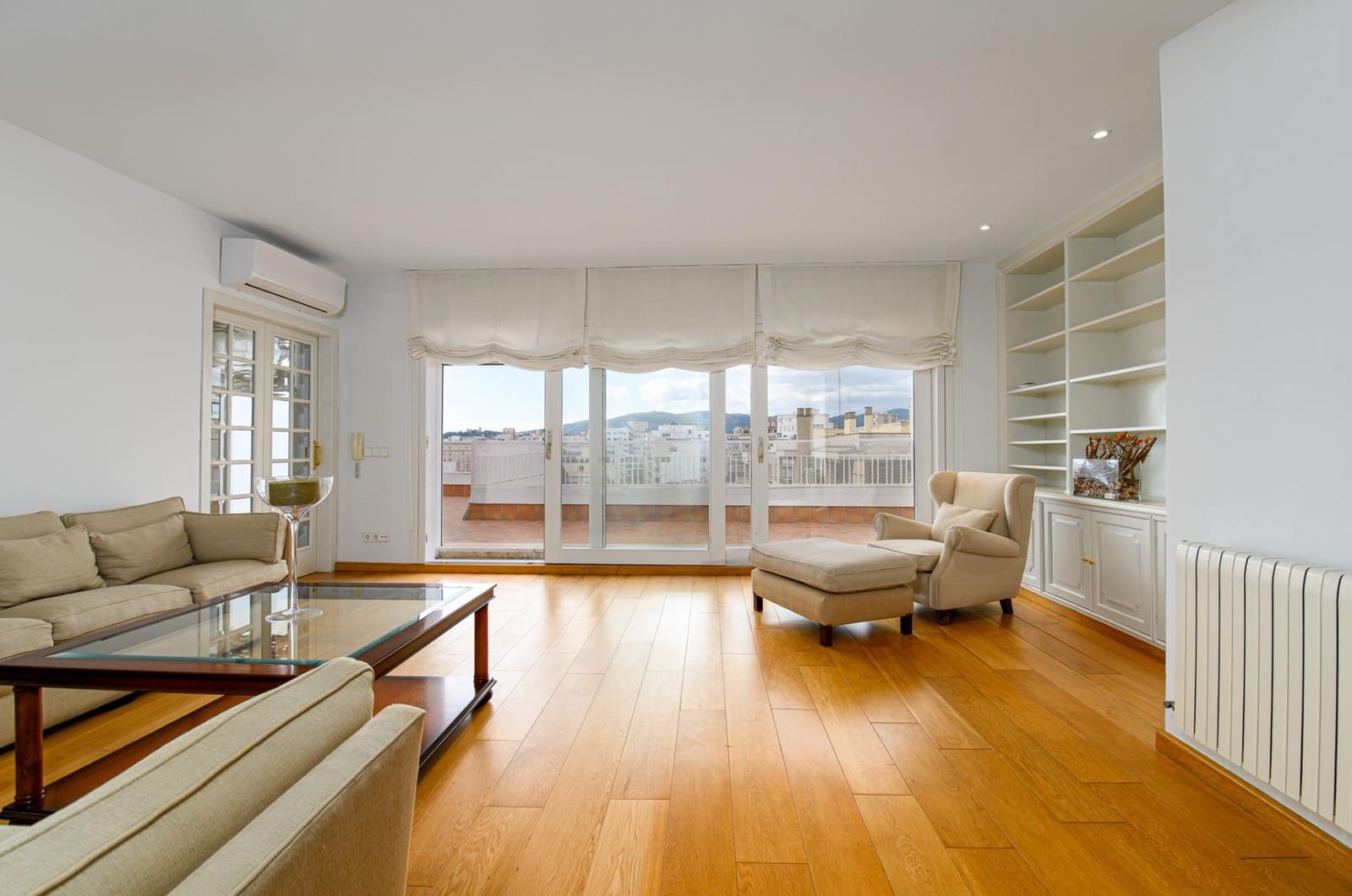 3 bedroom Apartment for sale in Palma de Mallorca with garage - € 1,450,000 (Ref: 9494676)