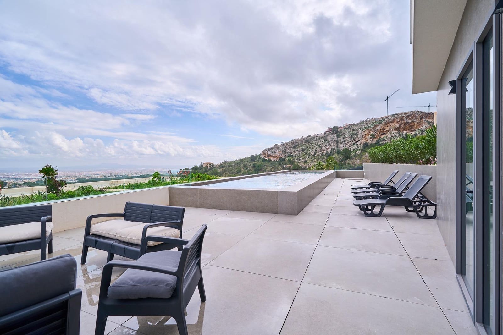 5 bedroom Villa for sale in Son Vida with pool garage - € 5,400,000 (Ref: 9497276)