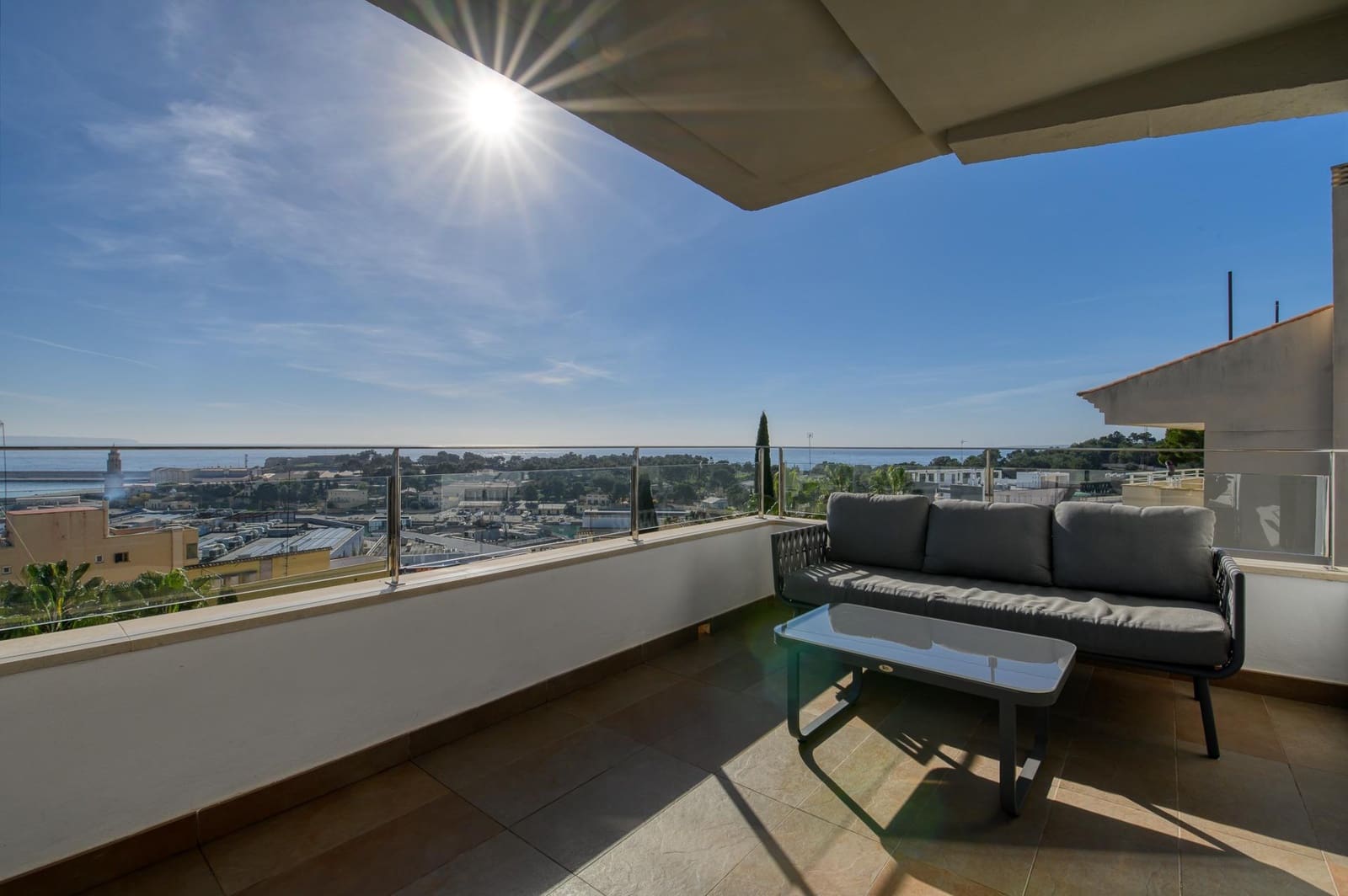 3 quarto Apartamento para arrendar em Palma de Mallorca com piscina garagem - 3 700 € (Ref: 9508917)