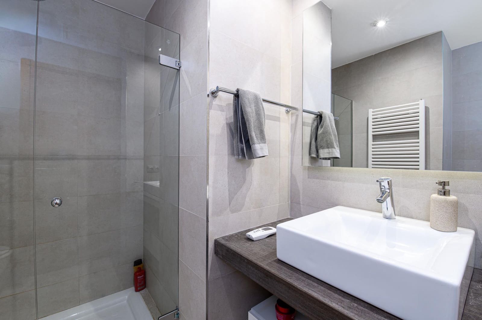 3 quarto Apartamento para arrendar em Palma de Mallorca com piscina garagem - 3 700 € (Ref: 9508917)