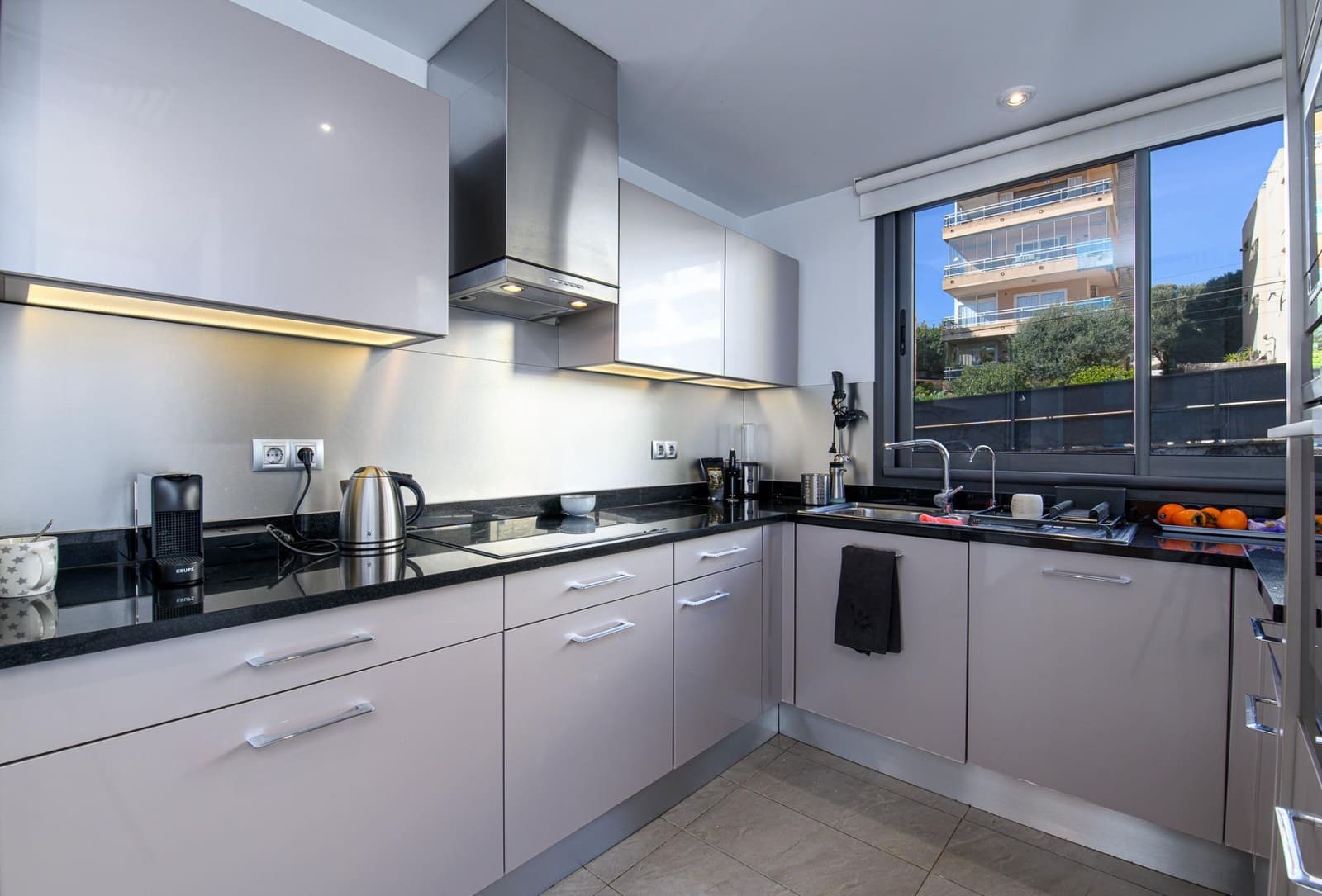 3 quarto Apartamento para arrendar em Palma de Mallorca com piscina garagem - 3 700 € (Ref: 9508917)