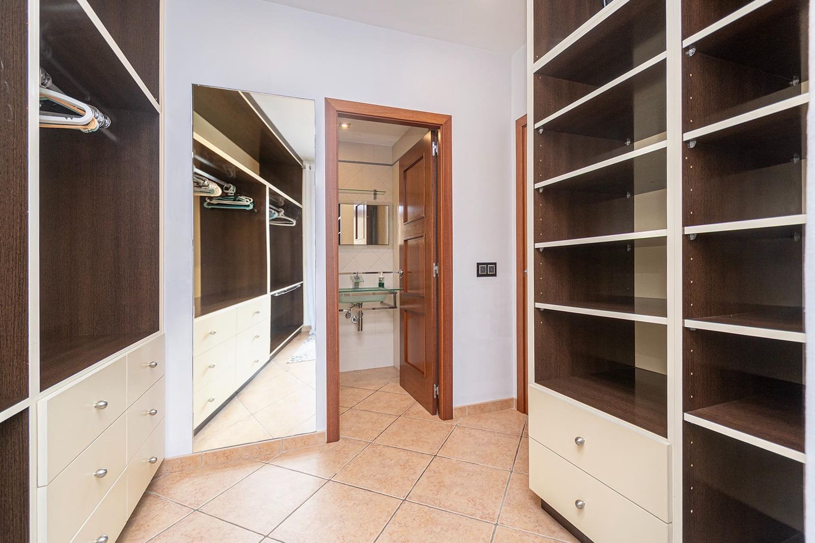 3 bedroom Terraced Villa for sale in Porreres with garage - € 724,000 (Ref: 9533806)