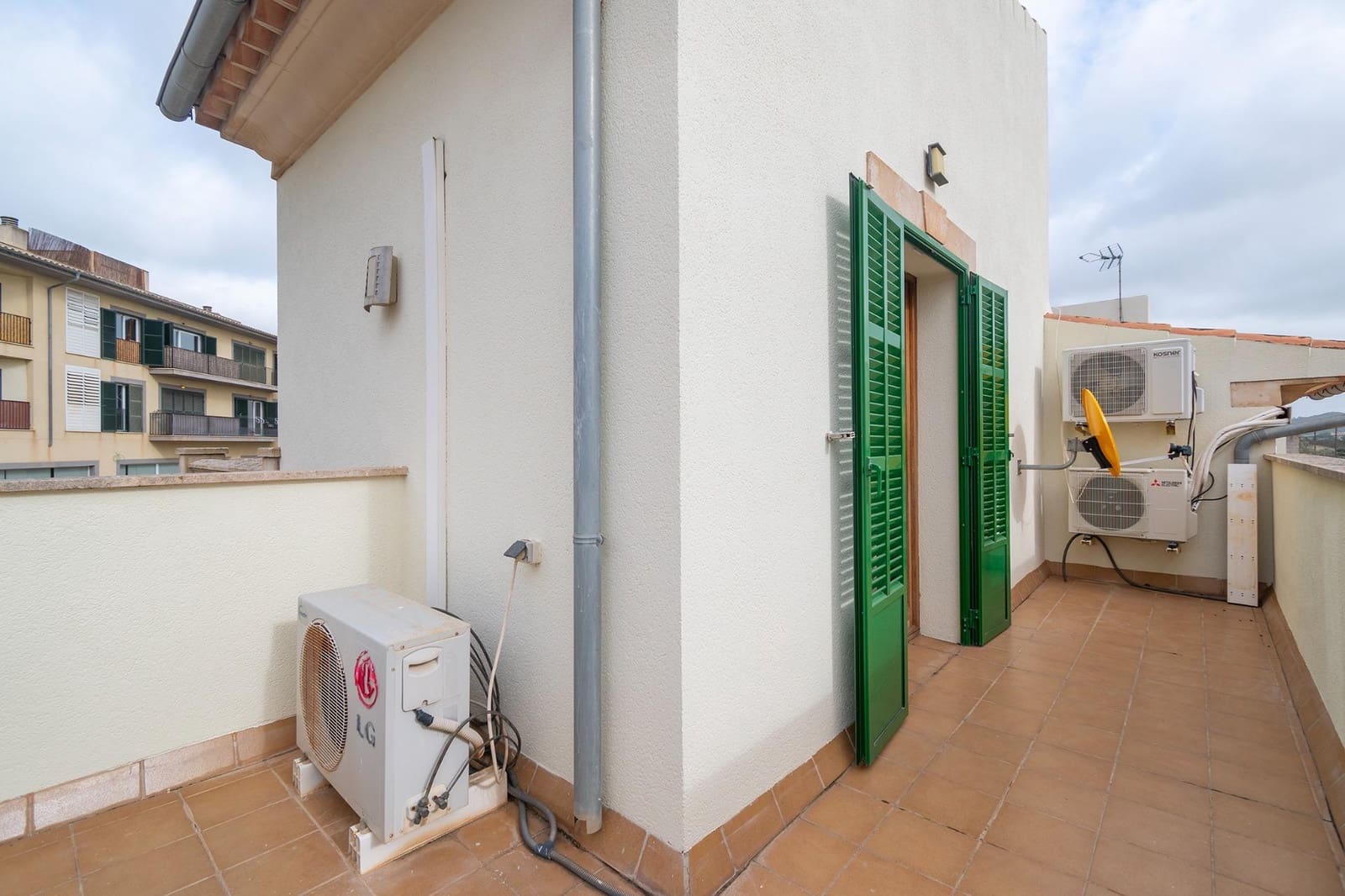 3 bedroom Terraced Villa for sale in Porreres with garage - € 724,000 (Ref: 9533806)