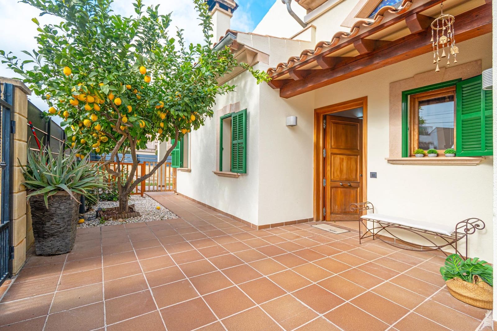 3 bedroom Terraced Villa for sale in Porreres with garage - € 724,000 (Ref: 9533806)