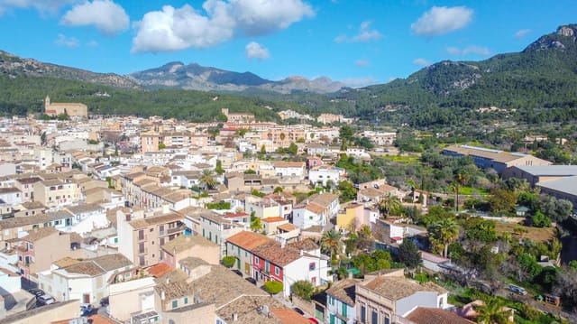 3 soveværelse Byhus til salg i Andratx med garage - € 750.000 (Ref: 9541156)