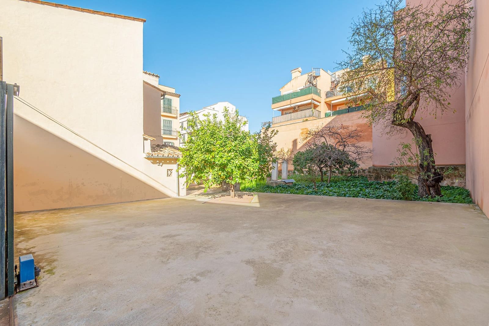 3 bedroom Townhouse for sale in Andratx with garage - € 700,000 (Ref: 9541156)