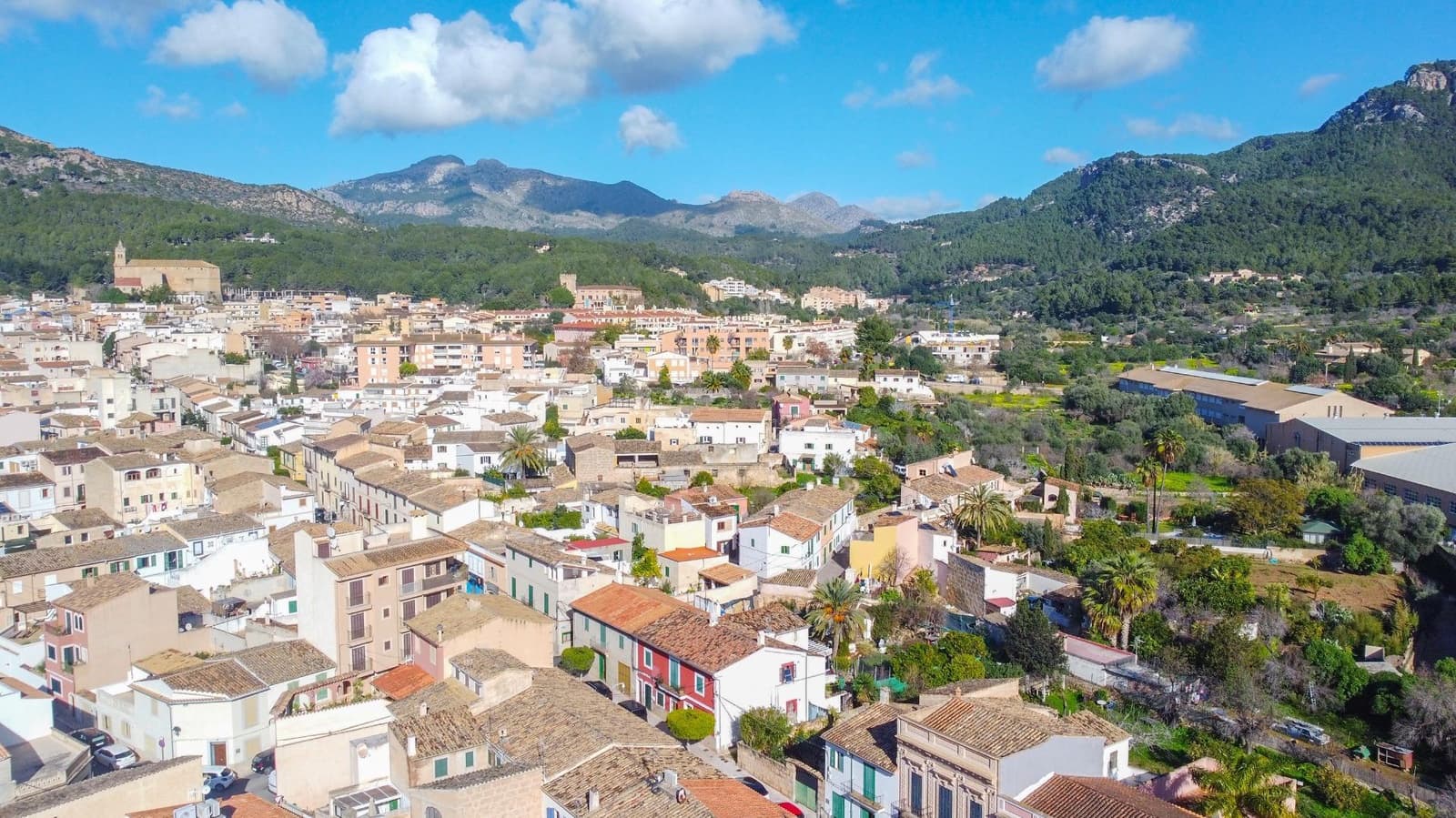 3 bedroom Townhouse for sale in Andratx with garage - € 700,000 (Ref: 9541156)