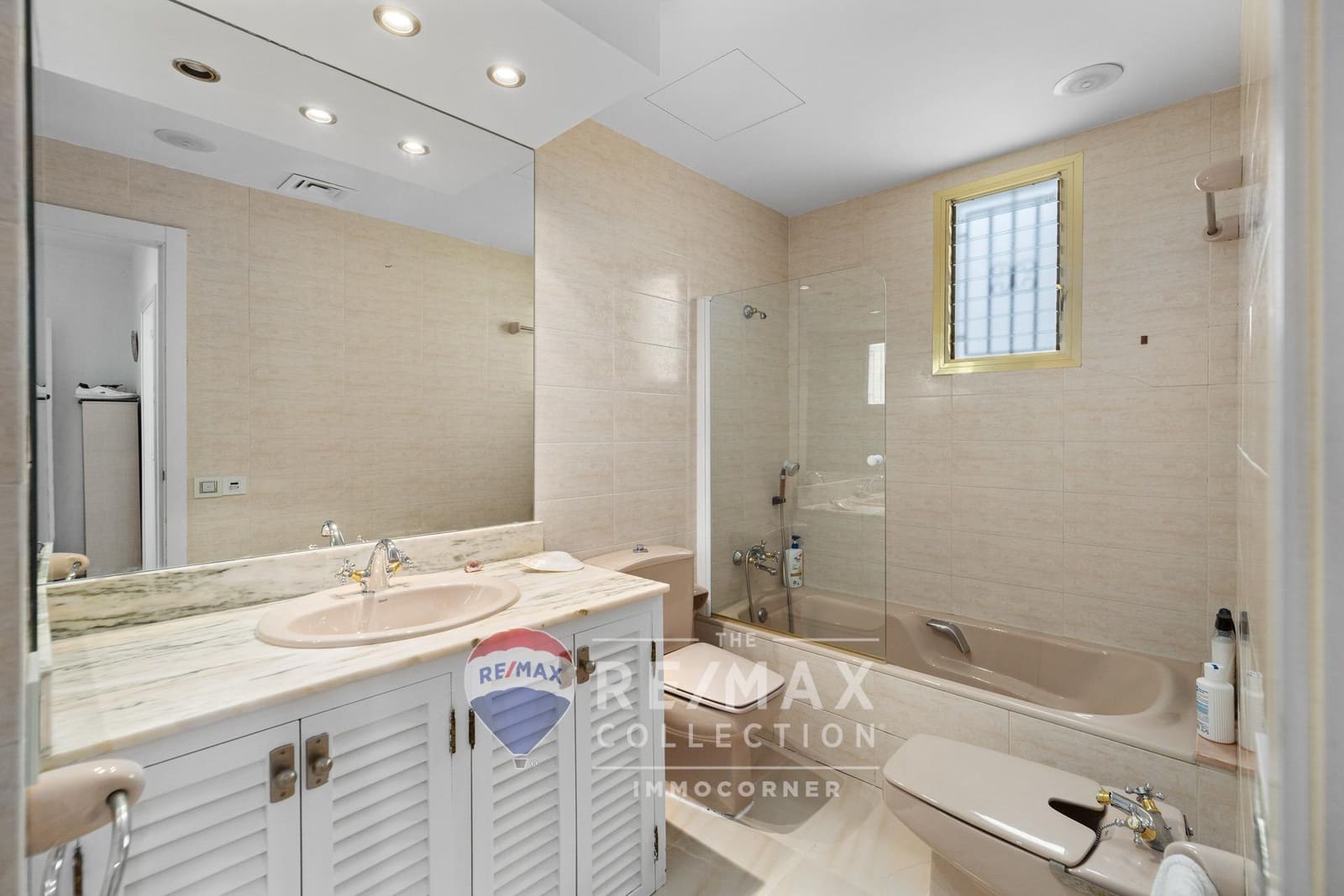 Piso de 3 habitaciones en Palma de Mallorca en alquiler con garaje - 4.500 € (Ref: 9548274)