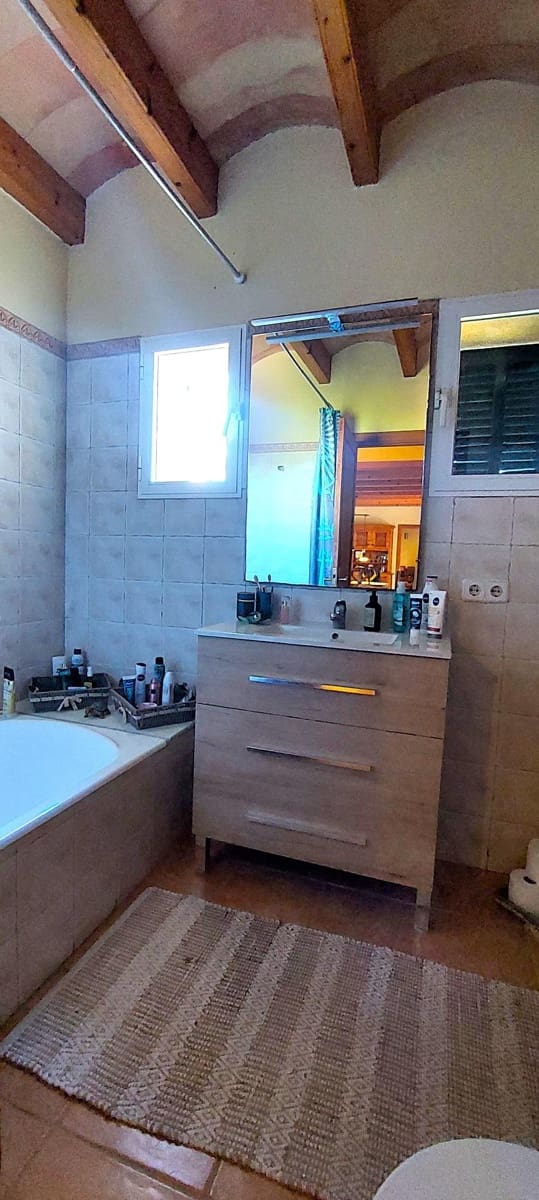 2 bedroom Finca/Country House for rent in Sineu with garage - € 2,700 (Ref: 9586554)