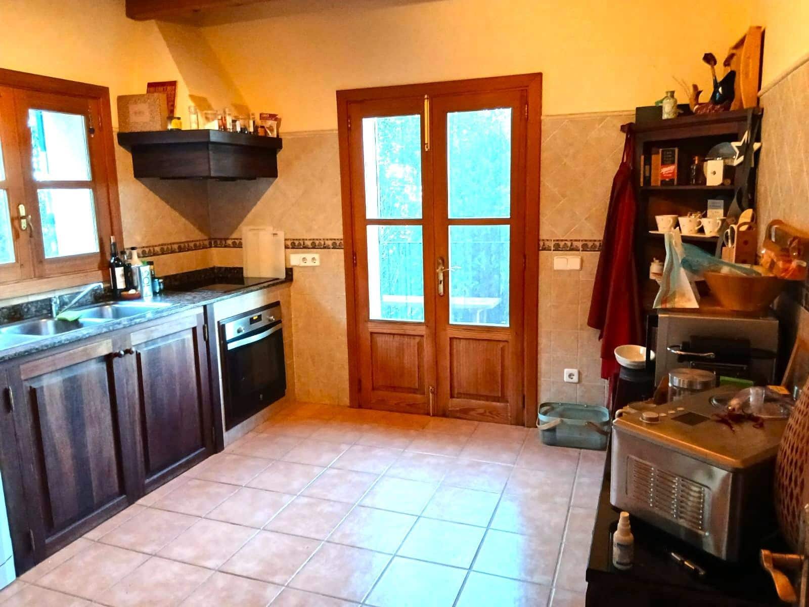 2 bedroom Finca/Country House for rent in Sineu with garage - € 2,700 (Ref: 9586554)