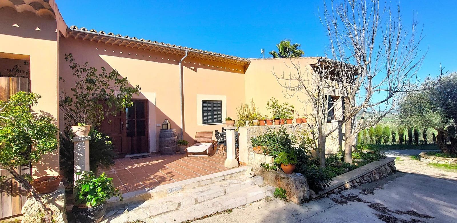 2 bedroom Finca/Country House for rent in Sineu with garage - € 2,700 (Ref: 9586554)