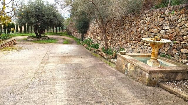 2 slaapkamer Finca/Landhuis te huur in Sineu met garage - € 2.700 (Ref: 9586554)