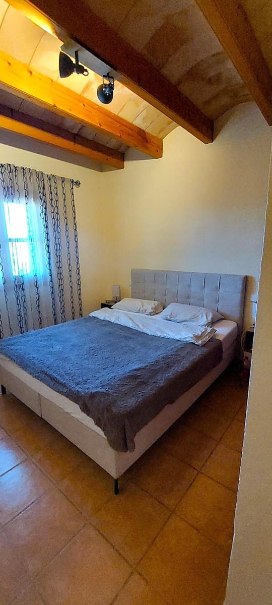 2 bedroom Finca/Country House for rent in Sineu with garage - € 2,500 (Ref: 9586554)