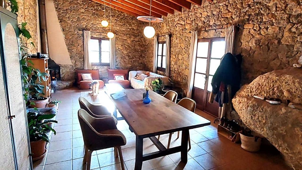 2 bedroom Finca/Country House for rent in Alaro with pool garage - € 2,900 (Ref: 9586555)