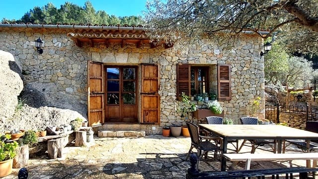 2 slaapkamer Finca/Landhuis te huur in Alaró met zwembad garage - € 2.900 (Ref: 9586555)