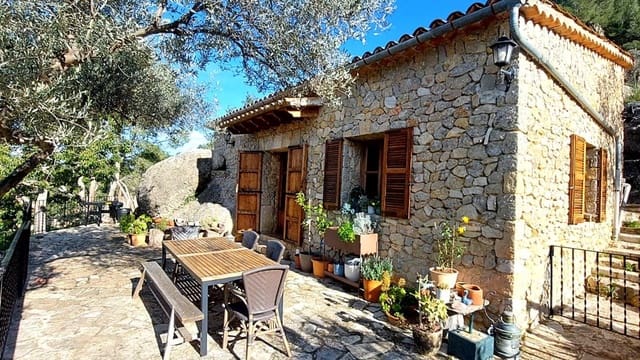 2 slaapkamer Finca/Landhuis te huur in Alaró met zwembad garage - € 2.900 (Ref: 9586555)