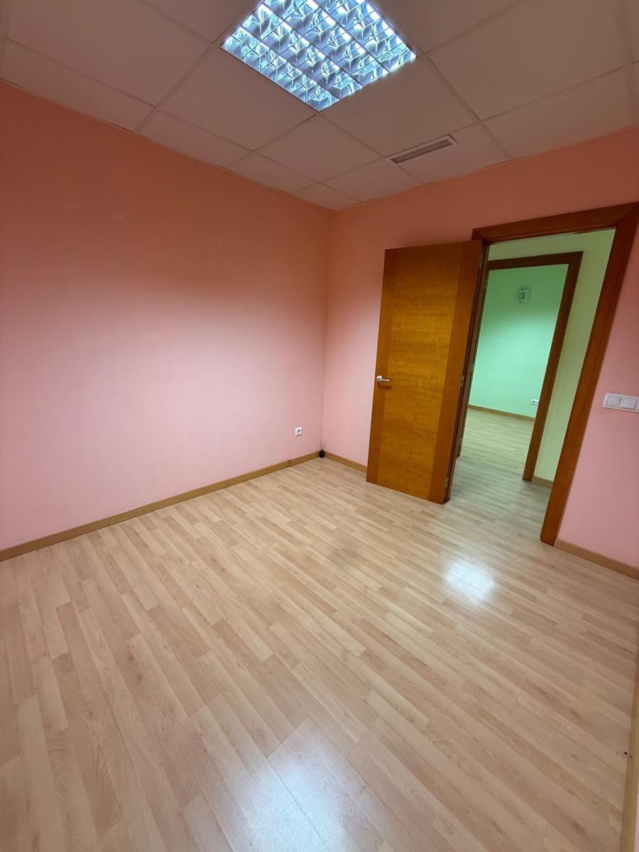 Kommersiell till salu i Sa Pobla med garage - 170 000 € (Ref: 9586556)