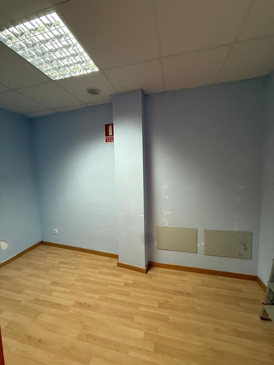 Kommersiell till salu i Sa Pobla med garage - 170 000 € (Ref: 9586556)