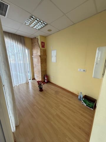 Kommersiell till salu i Sa Pobla med garage - 170 000 € (Ref: 9586556)