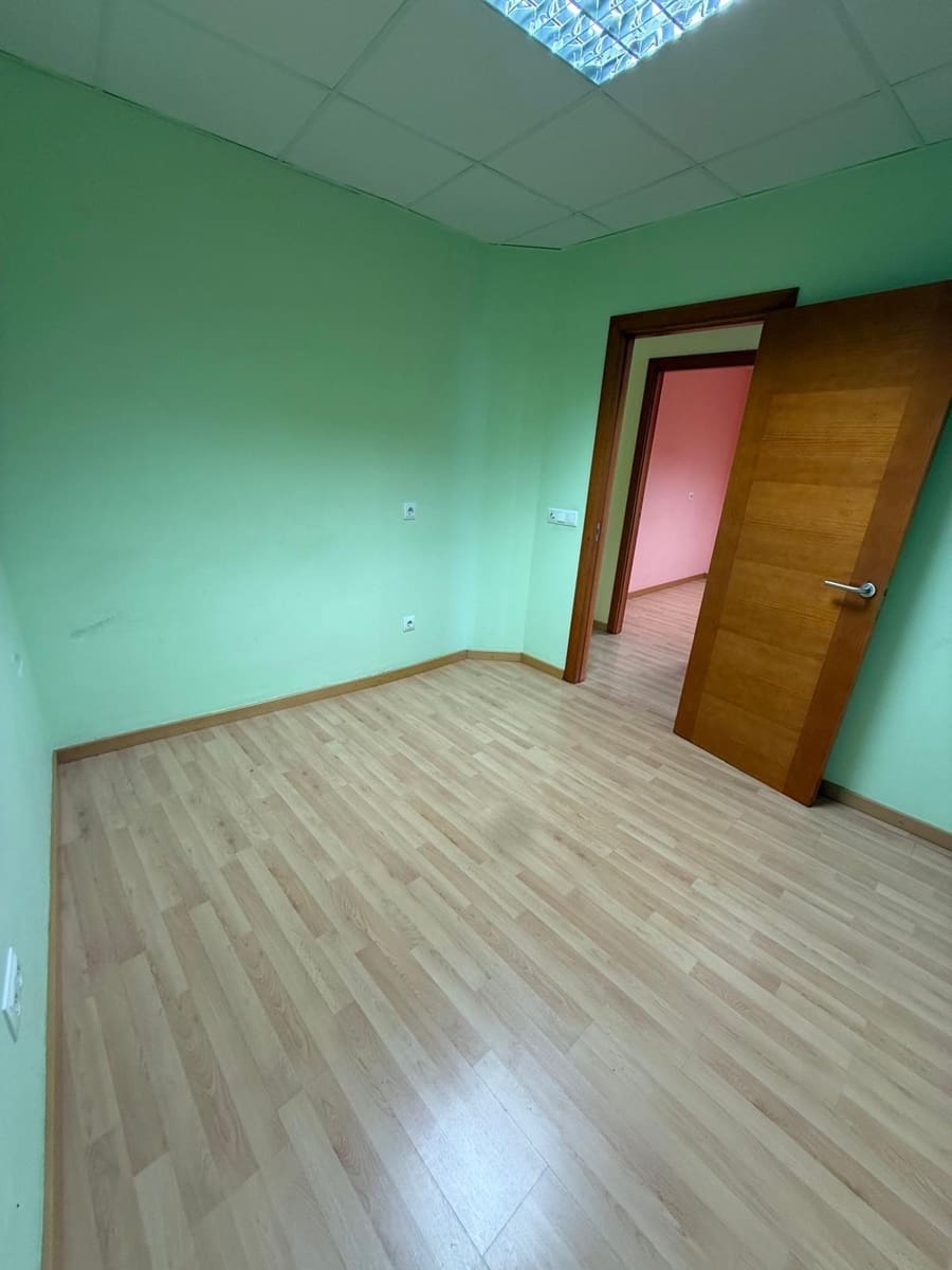 Kommersiell till salu i Sa Pobla med garage - 170 000 € (Ref: 9586556)