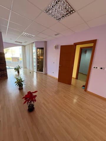 Kommersiell till salu i Sa Pobla med garage - 170 000 € (Ref: 9586556)