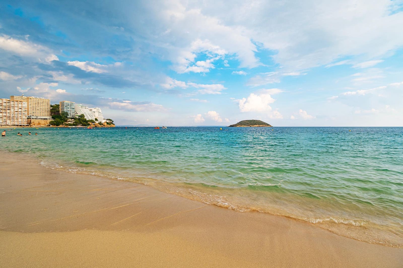 2 slaapkamer Flat te koop in Magalluf - € 279.000 (Ref: 9591357)