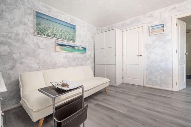 2 slaapkamer Flat te koop in Magalluf, Calvià - € 279.000 (Ref: 9591357)