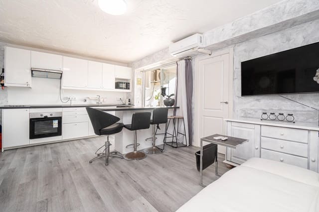 2 slaapkamer Flat te koop in Magalluf, Calvià - € 279.000 (Ref: 9591357)