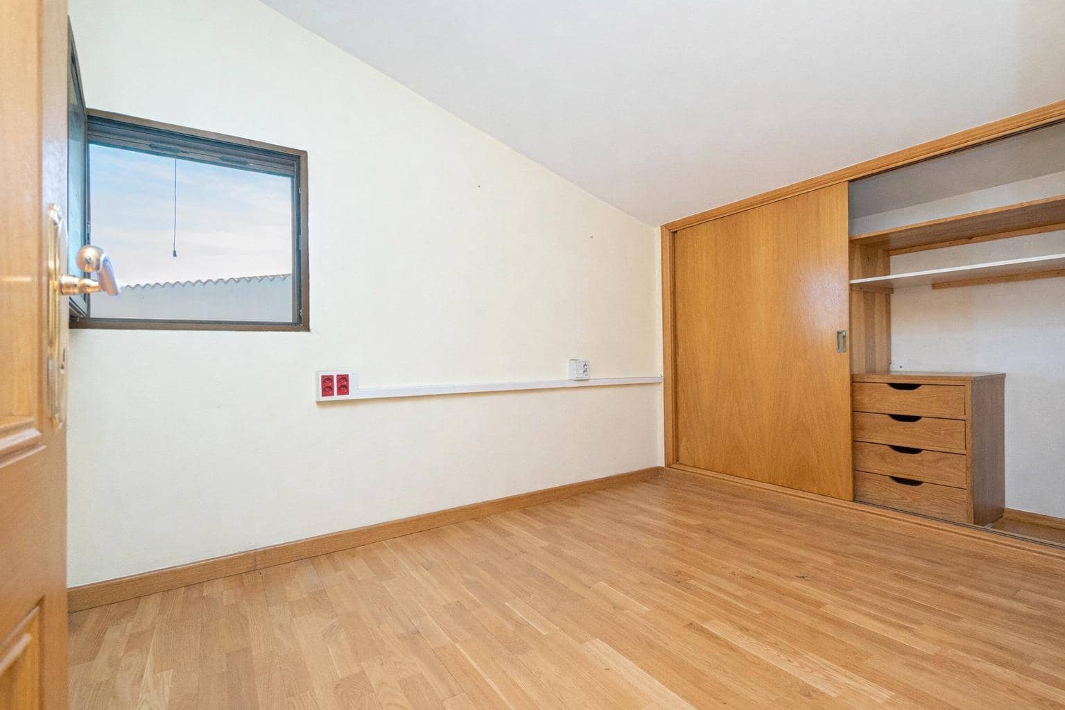 5 bedroom Office for sale in Palma de Mallorca - € 359,000 (Ref: 9608116)