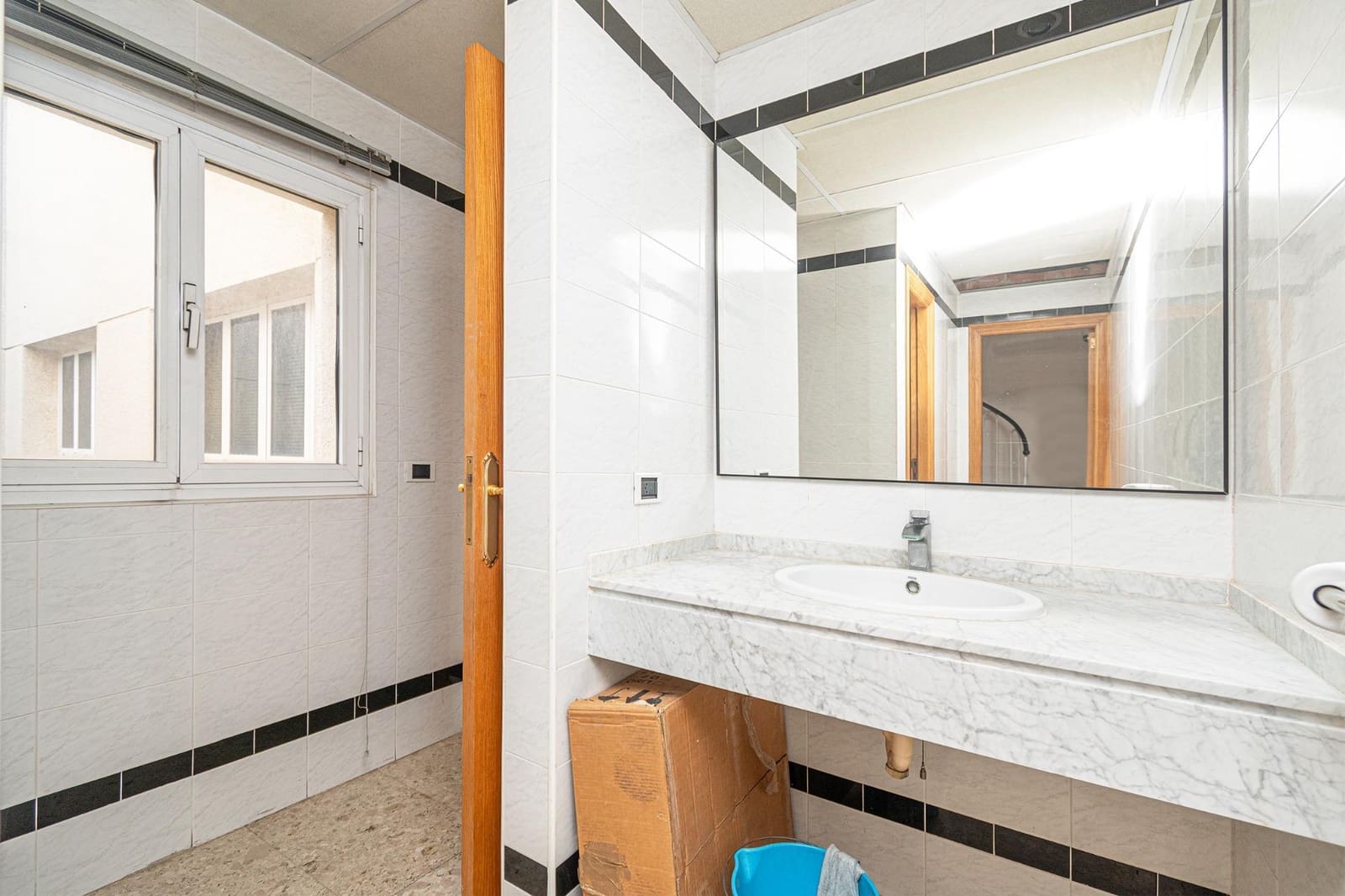 5 bedroom Office for sale in Palma de Mallorca - € 359,000 (Ref: 9608116)